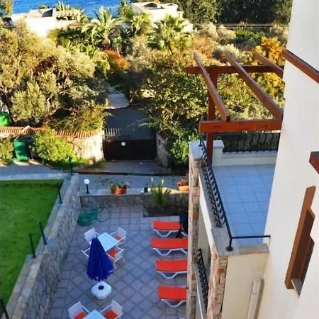 Liona Apartament *